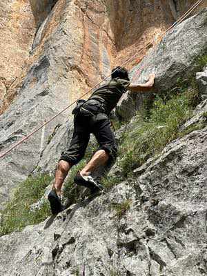 Climbing basic, focus su manovre e arrampicata da primo di cordata.